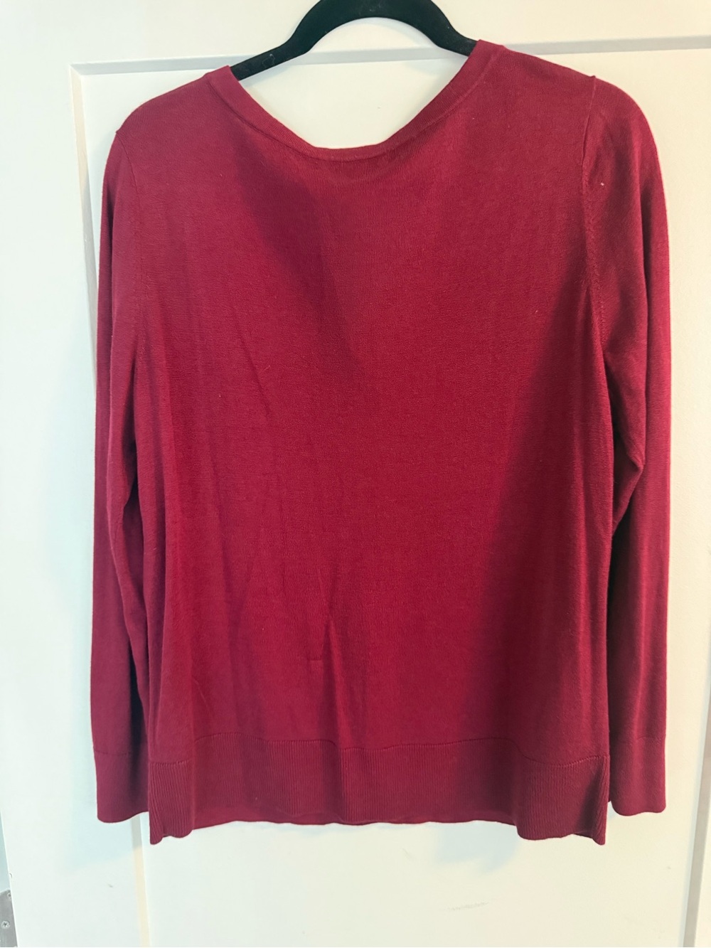 Banana Republic Women's Silk Cashmere V-Neck Sweater - Deep Red - Picture 2 of 5